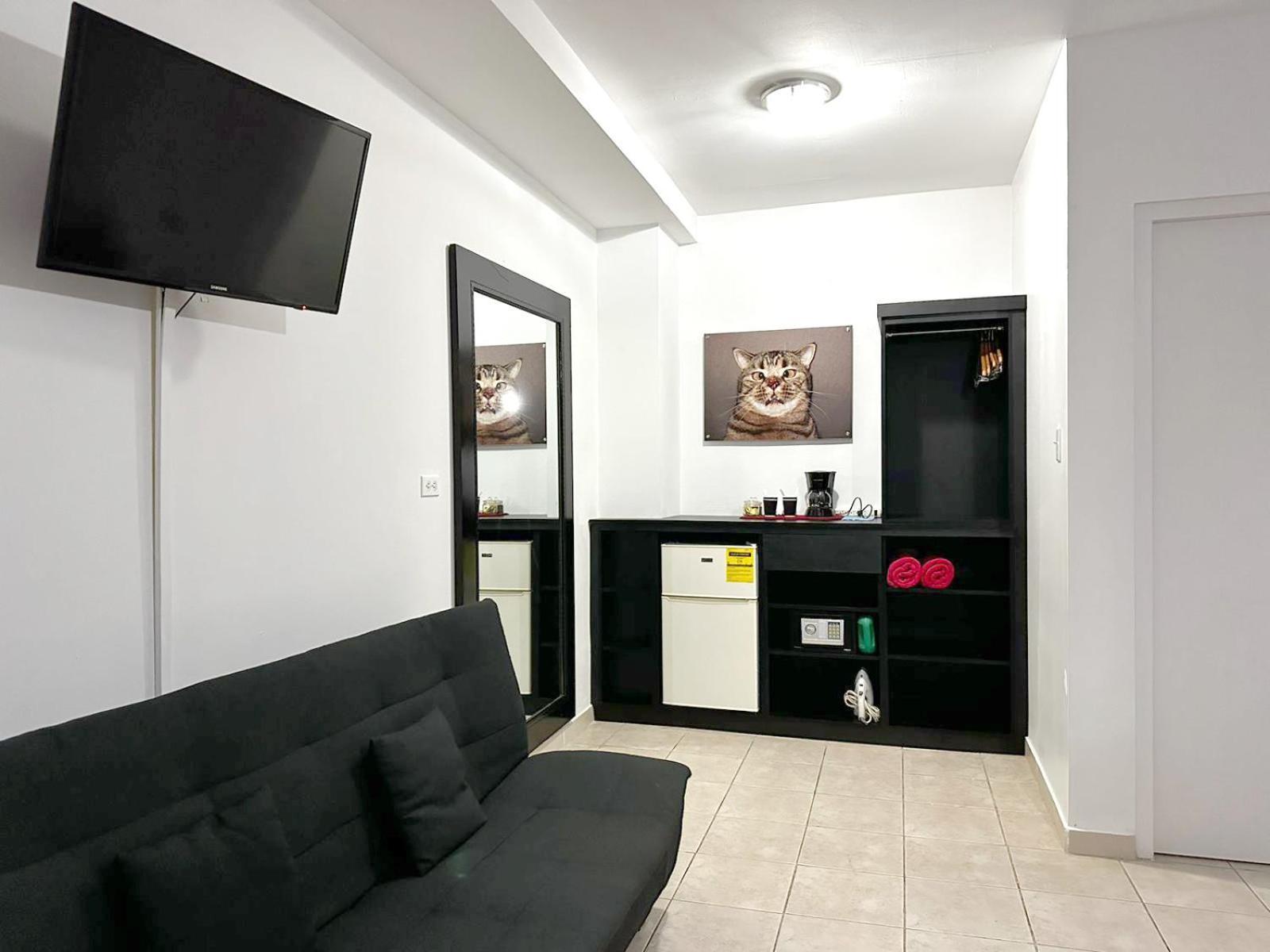 Ladybugs Apartments 팜비치 외부 사진